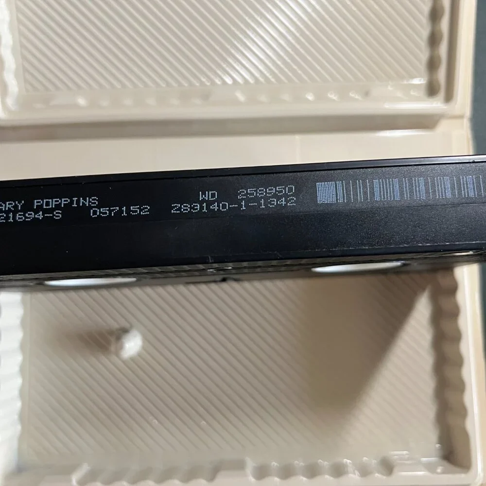 Disney’s Mary Poppins VHS – Vintage Julie Andrews Classic THX Certified Edition